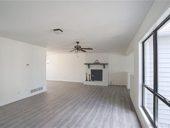2nd image of 3774 Lamar Way