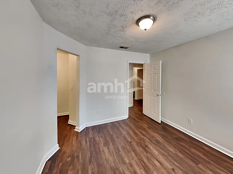 4238 Zephyrhills Dr NW — Photo 16