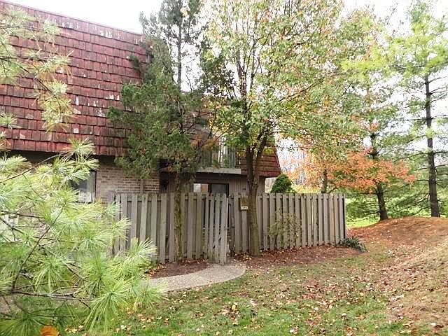 1st image of 8525 Island Pines Dr