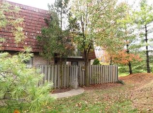 8525 Island Pines Dr, Maineville, OH 45039