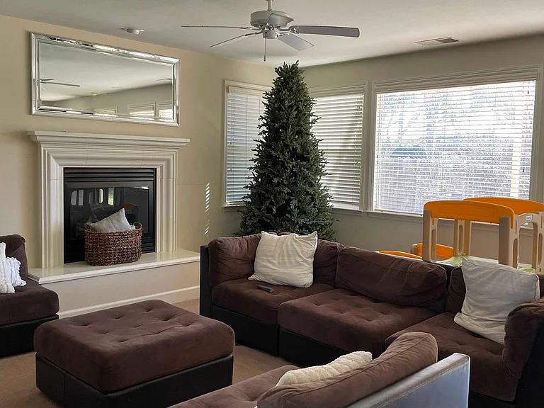 1778 Starflower Dr — Photo 4
