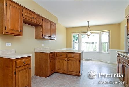 4th image of 1285 Concord Ln