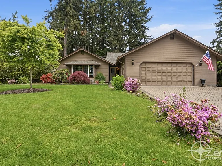 13902 NE Piper Rd #B — Photo 2