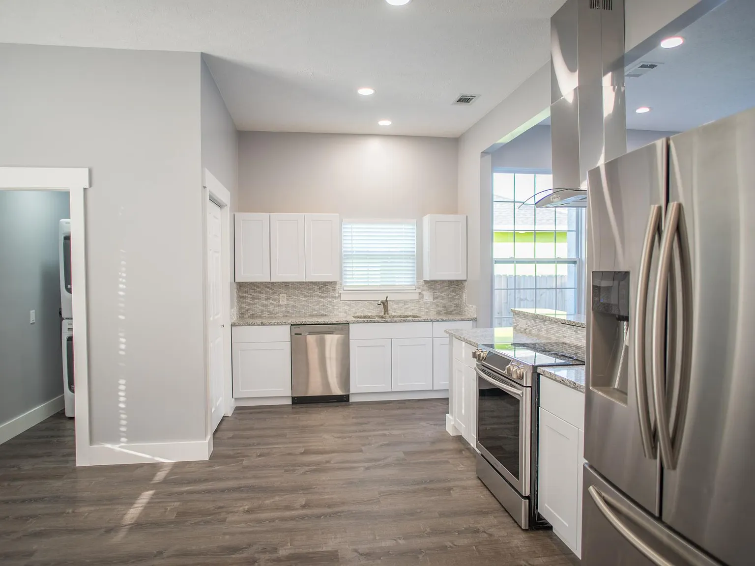3 bed, 1533 sqft, $2,700 — Photo 4
