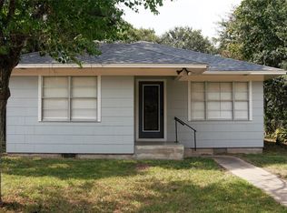 1206 Alvin St, El Campo, TX 77437