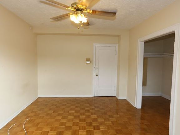 5th image of 711 W Belmont Ave APT 210
