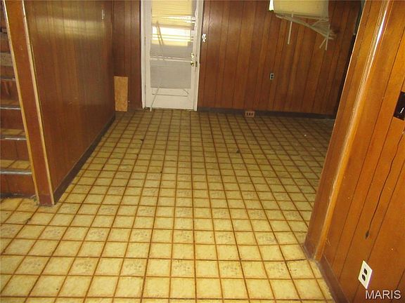 5th image of 9028 Cranberry Ln