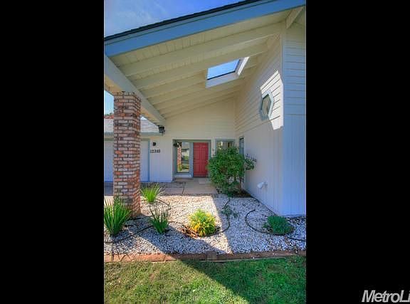 3rd image of 12340 Krista Ln