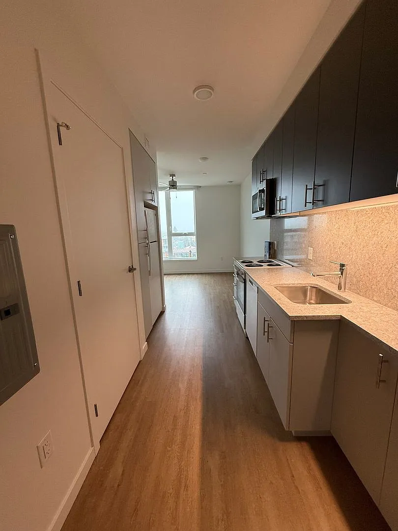 Hazel Ying Lee Apartments — Photo 4