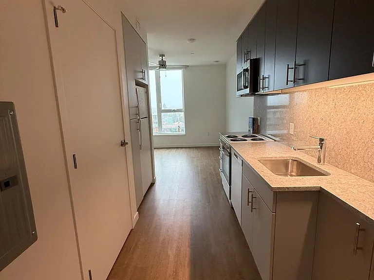 Hazel Ying Lee Apartments — Photo 4