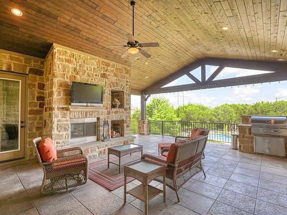 5th image of 403 Maialina Cove