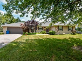 127 Manview Ln, Holts Summit, MO 65043