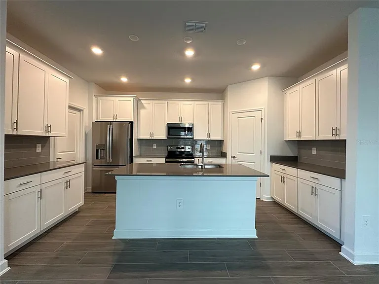 5665 Wood Bridge Place St — Photo 5