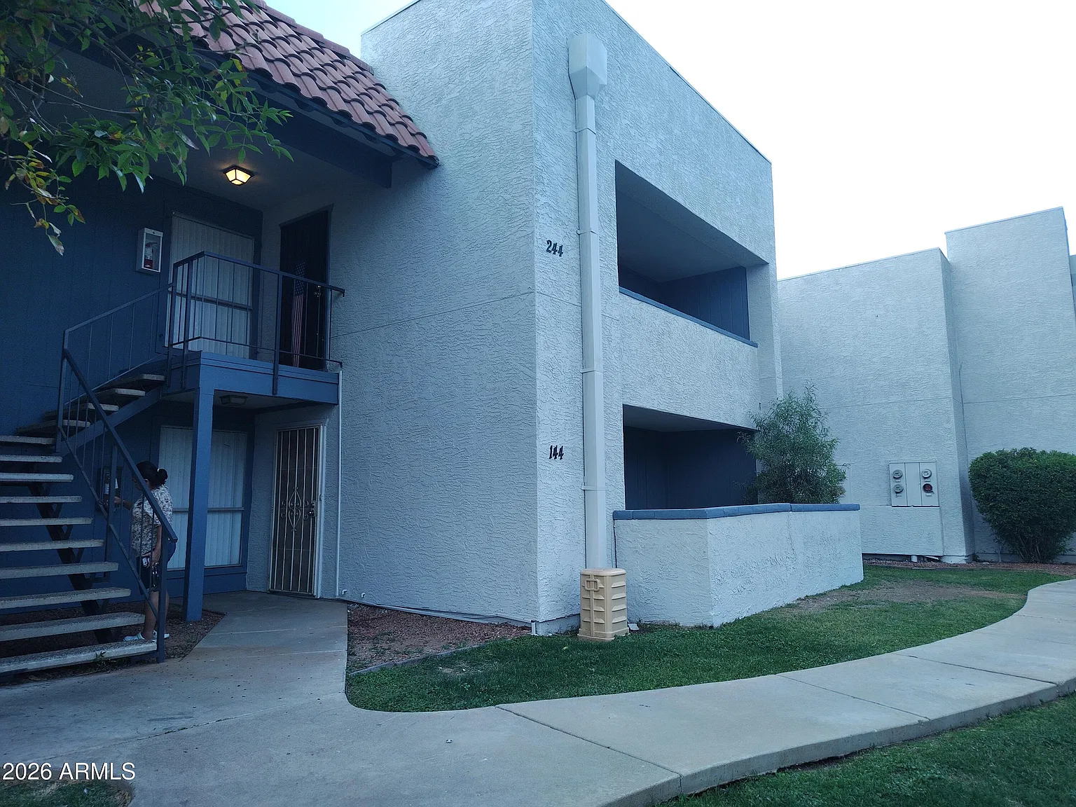 2 bed, 2.0 bath, 1067 sqft, $1,350 — Photo 3