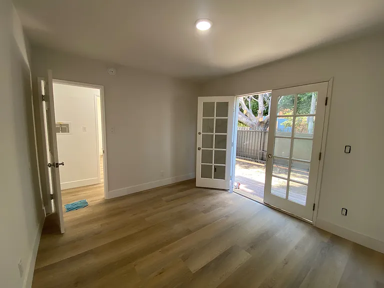 2227 S Marvin Ave #1 — Photo 7