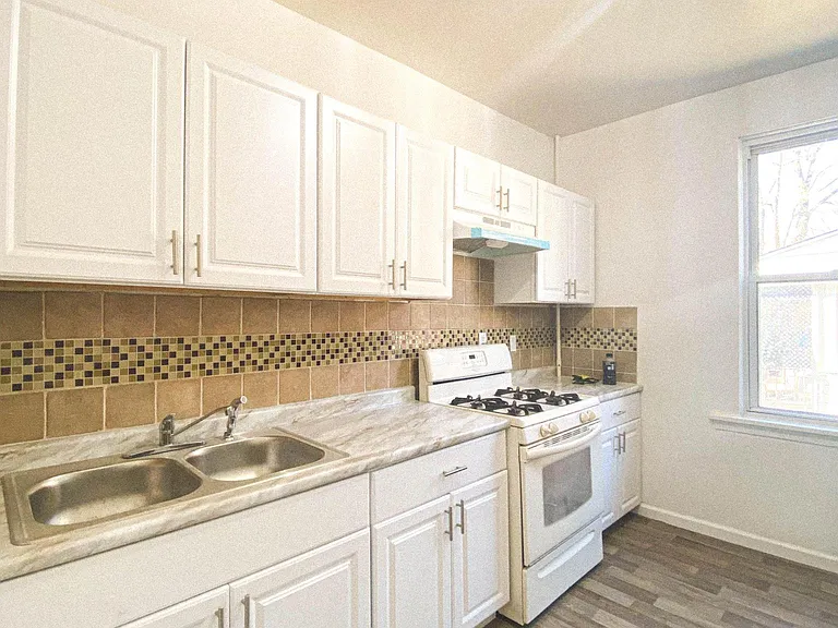 5484 Broad St #1 — Photo 7