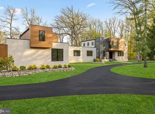 114 Lambert Dr, Princeton, NJ 08540