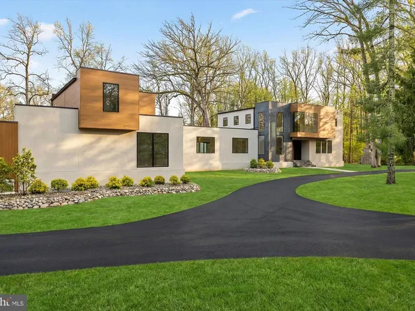 114 Lambert Dr, Princeton, NJ 08540