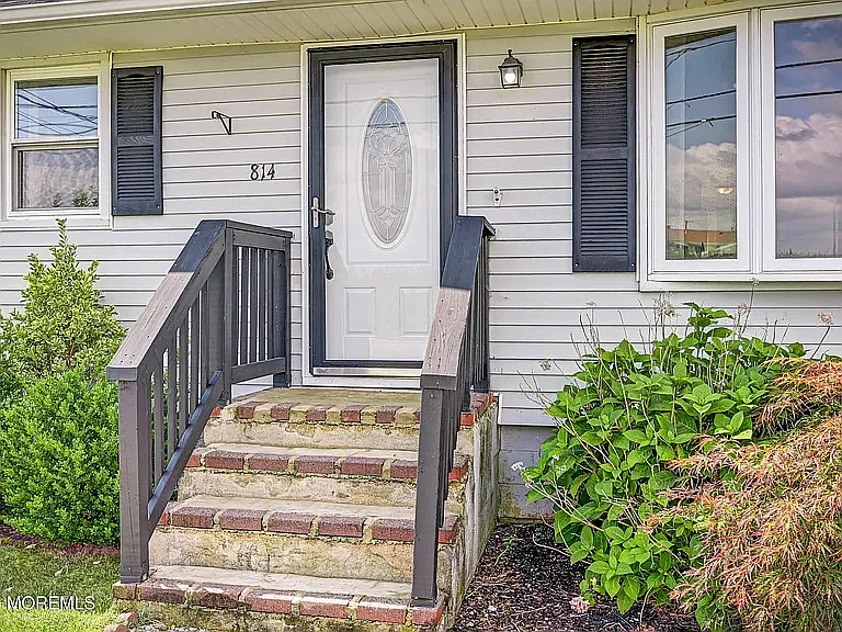 2 bed, 900 sqft, $2,600 — Photo 2