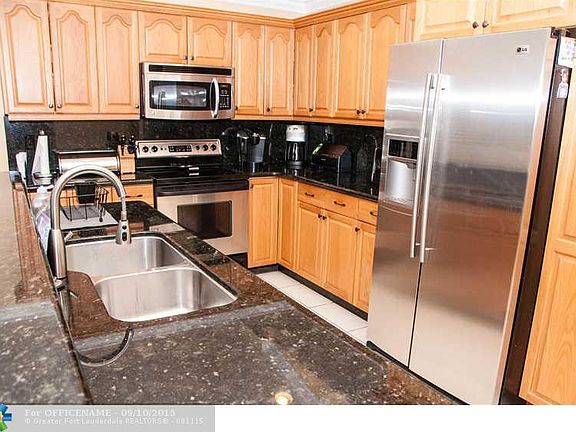 4th image of 6067 NW 77th Dr