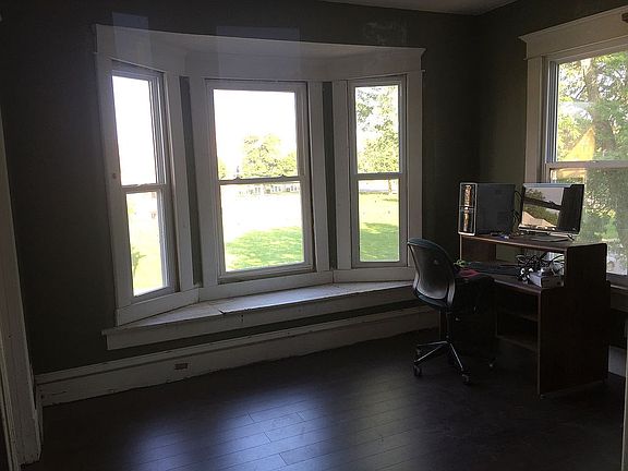 5th image of 3132 Brooklyn Ave