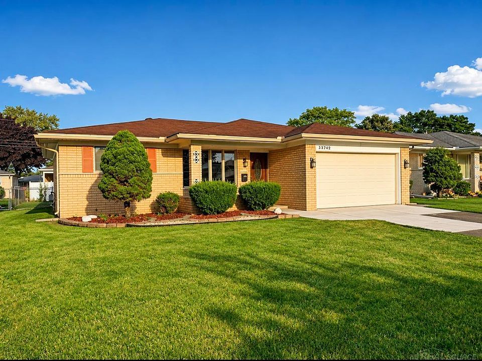 1st image of 33742 Elford Dr