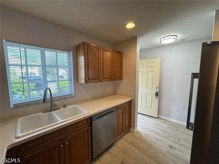 9445 Ivy Brook Run #1106 — Photo 5