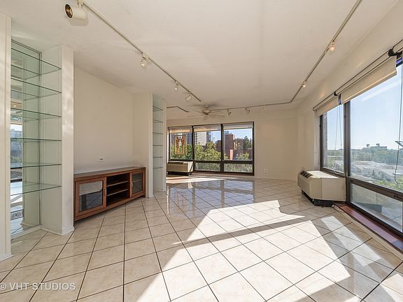2nd image of 1143 S Plymouth Ct APT 607