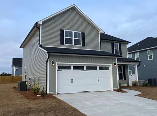 953 Sunray Ln NE, Winnabow, NC 28479