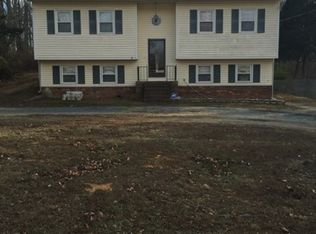 5128 Talltree Dr, Winston Salem, NC 27105