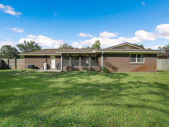 2nd image of 9026 Southwark Dr