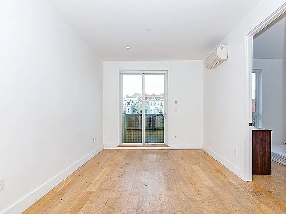 5th image of 245 Johnson Ave #4B