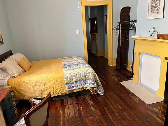 2nd image of 1114 Mandeville St