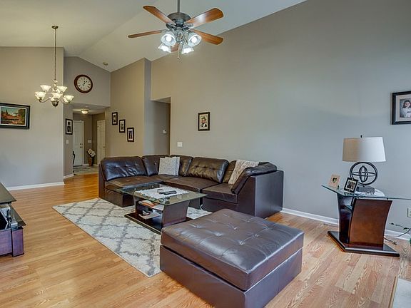 4th image of 7724 Falls Creek Way