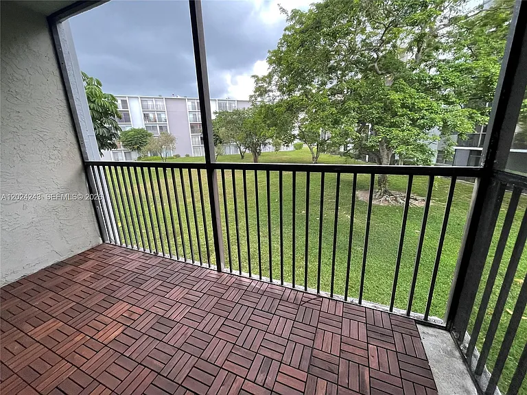 8750 N Sherman Cir #208 — Photo 6