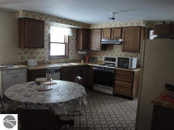 2nd image of 7207 Wc Cross Dr NE