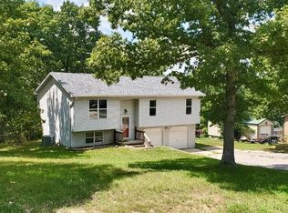 21103 Hemingway Ln, Saint Robert, MO 65584