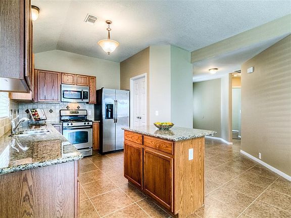 3rd image of 10315 Marble Crest Dr