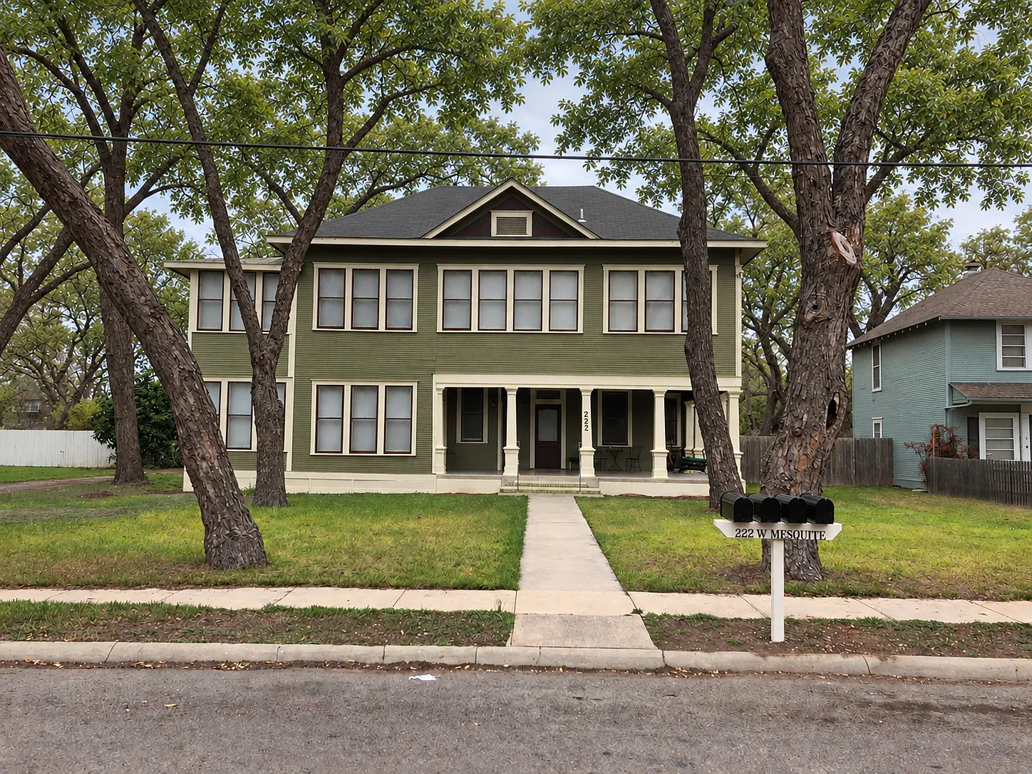 The Apartments at Mesquite House | Boutique Apartments in Uvalde, Texas — Photo 1