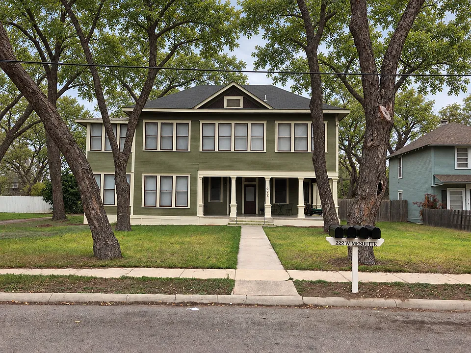The Apartments at Mesquite House | Boutique Apartments in Uvalde, Texas