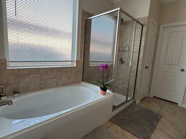 4320 Chestnut Meadows Bnd — Photo 32