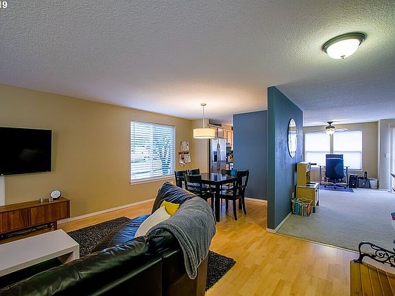 5th image of 10002 NE 44th Ct