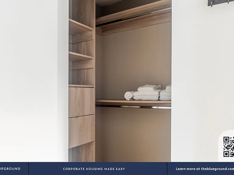 572 11th Ave #2K — Photo 15