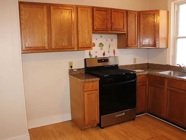 103 W 6th Ave #2 — Photo 11