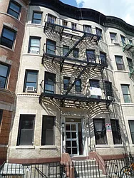 Rented by Urban Ambiance