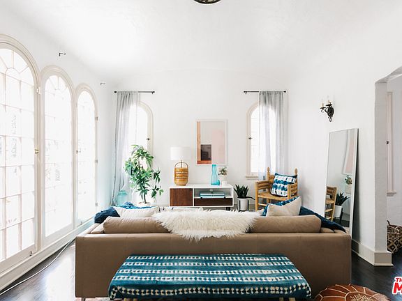 3rd image of 847 San Pascual Ave