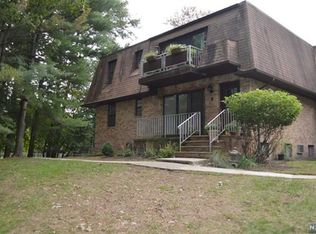 252 Collignon Way APT 6A, River Vale, NJ 07675