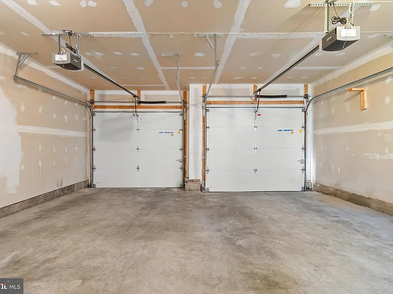 13412 Burrough Farm Dr — Photo 35