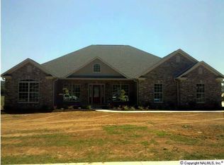 80 Little Creek Cir, Decatur, AL 35603