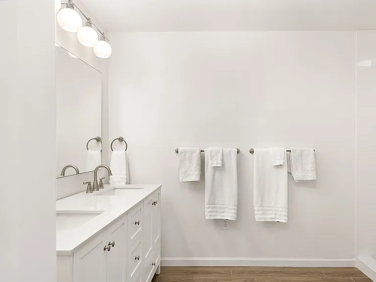 5045 Harmony Cir #102 — Photo 24